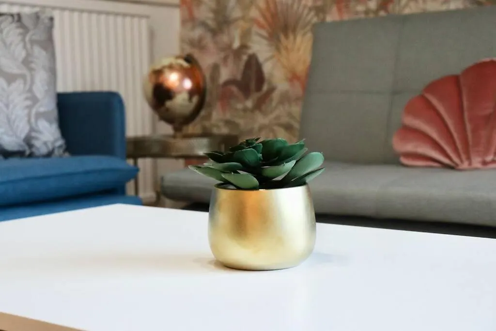 Apartamento Lovely Staycation With Family Free Parking & Wifi Leeds